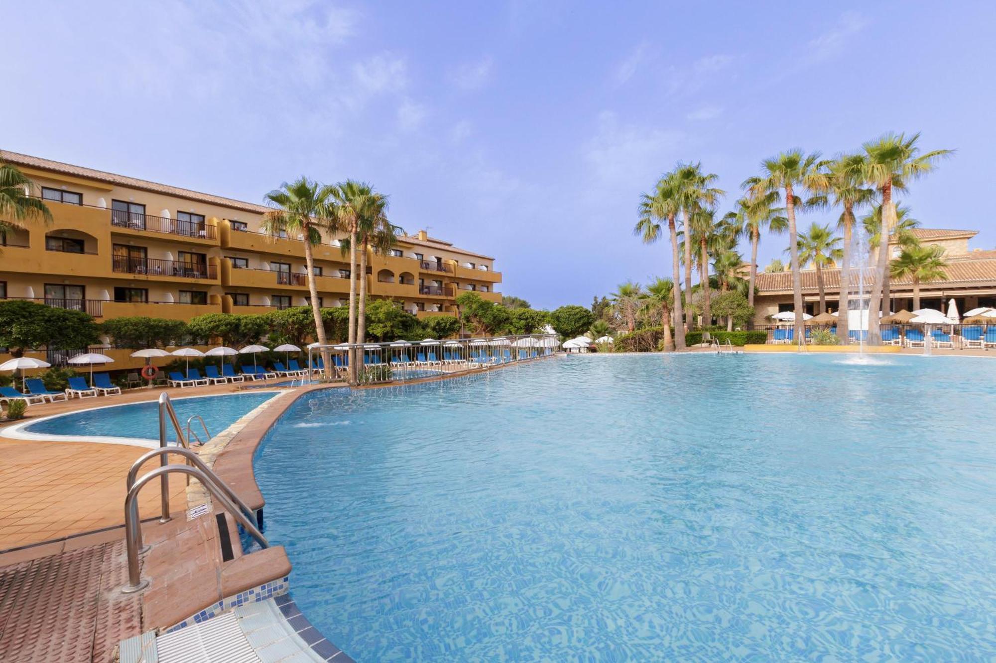 Hotel Best Alcazar Ла-Эррадура Экстерьер фото